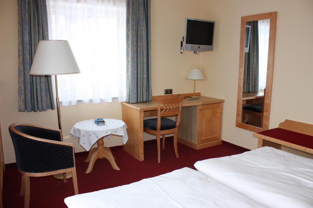 Hotel Tauernblick - Thermenhotels Gastein Bad Hofgastein Pokoj fotografie